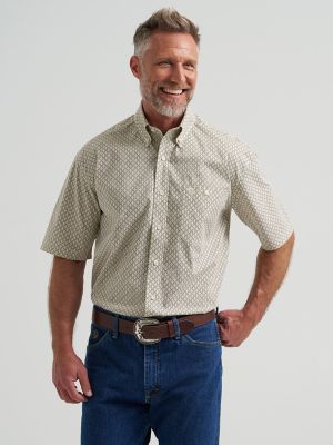 Wrangler&reg; George Strait&trade; Short Sleeve One Pocket Button Down Shirt in Tea Green
