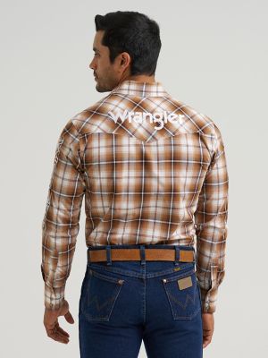 Men's Wrangler&reg; Logo Long Sleeve Western Snap Shirt in Sand alternative view 2