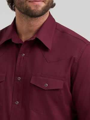Wrangler&reg; Long Sleeve Solid Broadcloth Western Snap Shirt in Burgundy