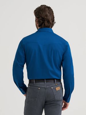 Wrangler&reg; Long Sleeve Solid Broadcloth Western Snap Shirt in Blue alternative view 2