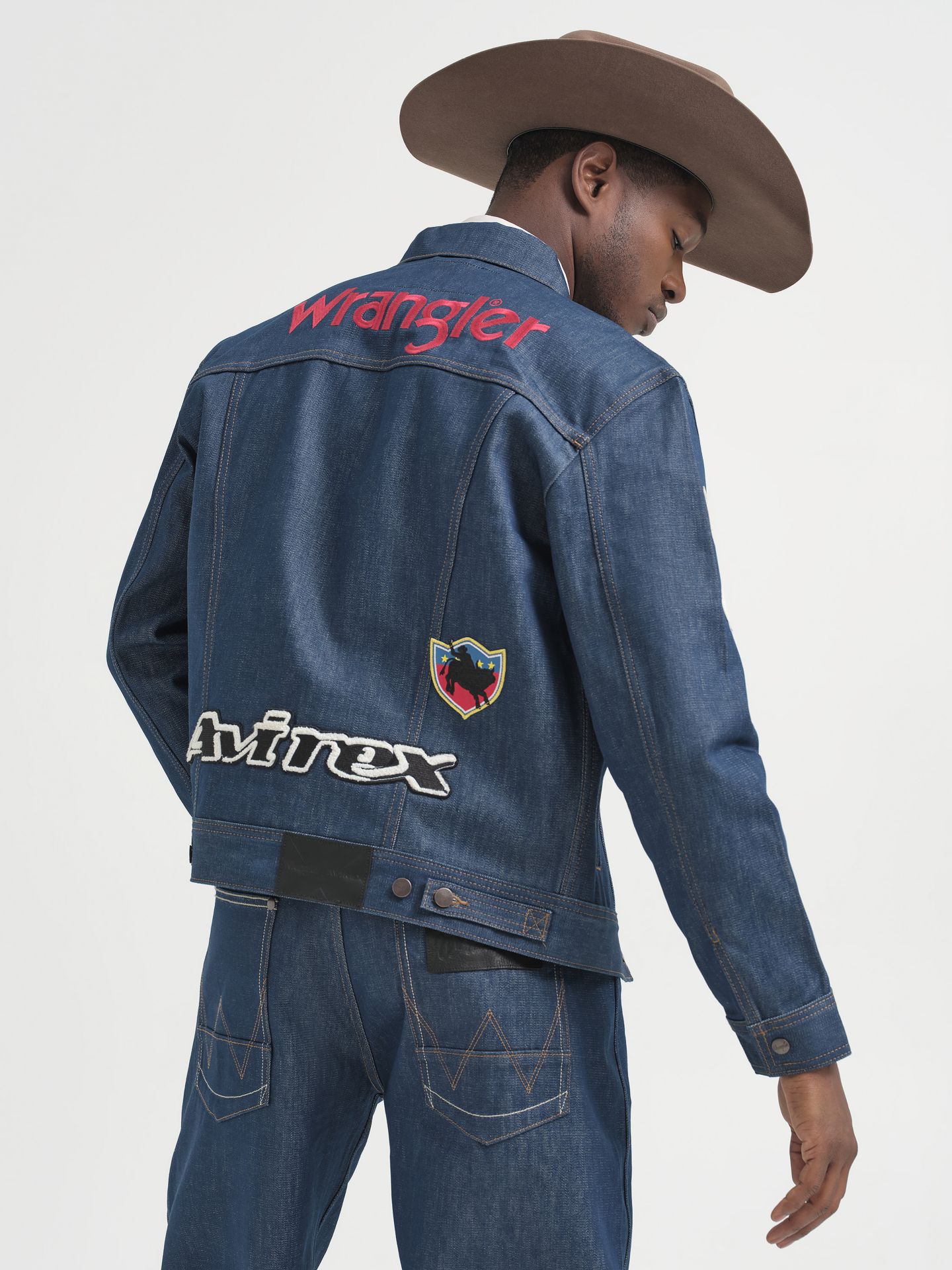 Мужская куртка Wrangler x Avirex Aop Patch, цвет: Индиго — фото 6