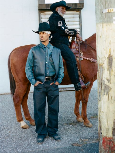Мужские джинсы Wrangler x AVIREX Coated Barrel Jean