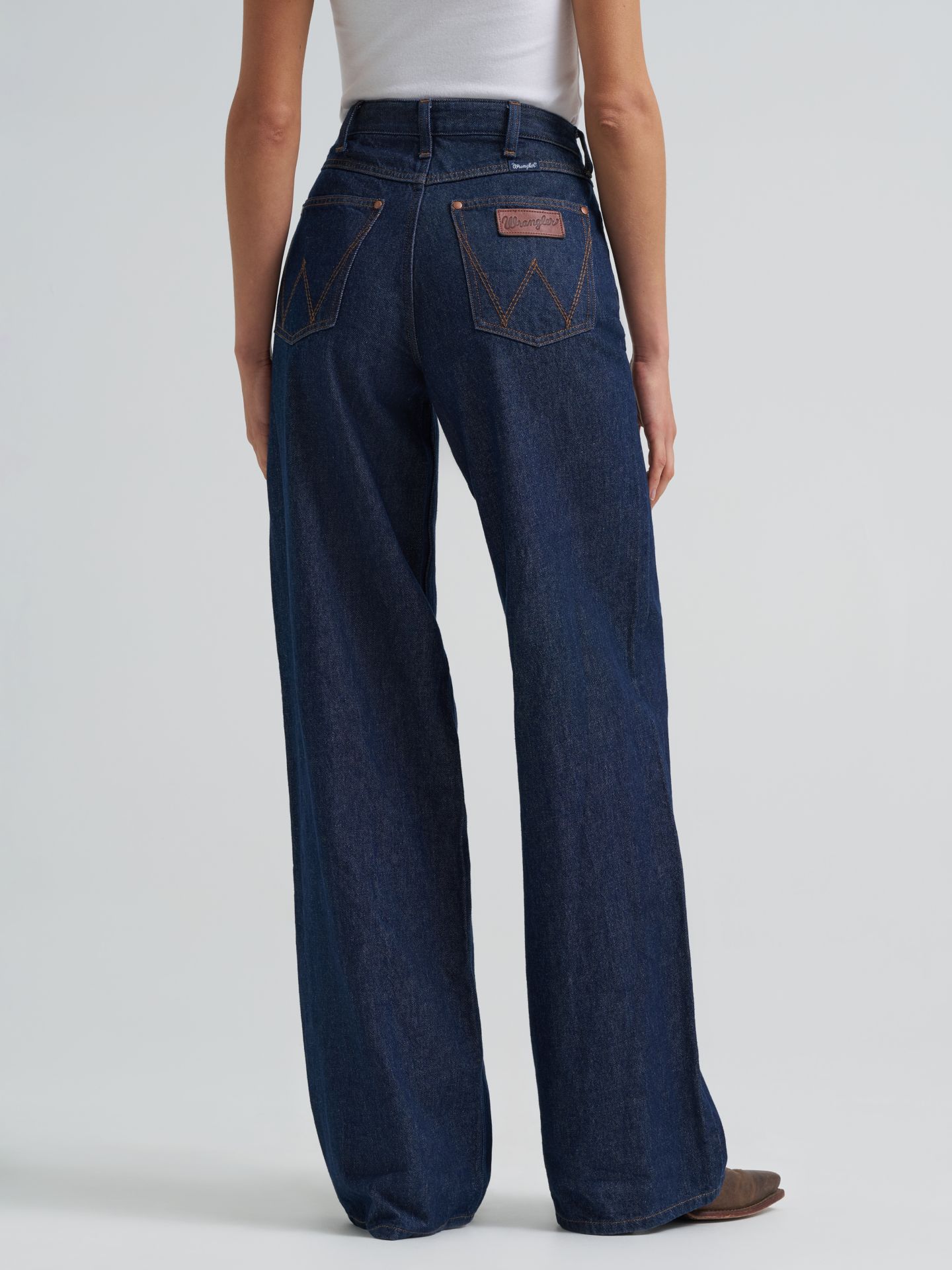 Женские джинсы Wrangler Retro® Bailey High Rise Wide Leg Jean, цвет: Remy — фото 3