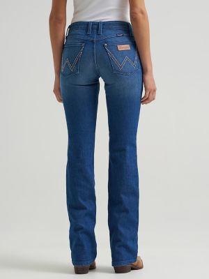 Women's Wrangler Retro&reg; Mae Mid Rise Bootcut Jean in Kensley