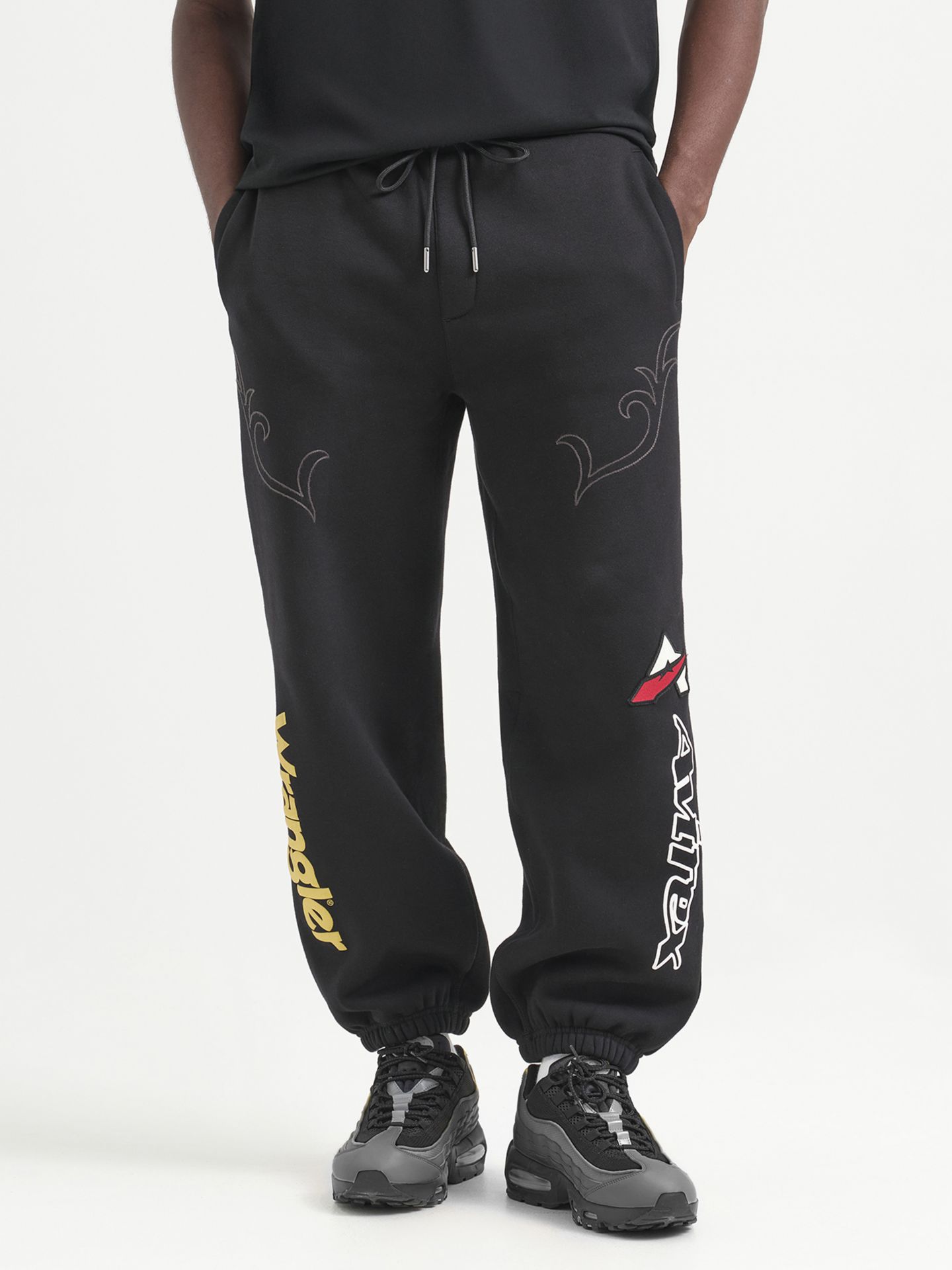 Мужские брюки Wrangler x Avirex Sweatpant, цвет: Чёрный — фото 3