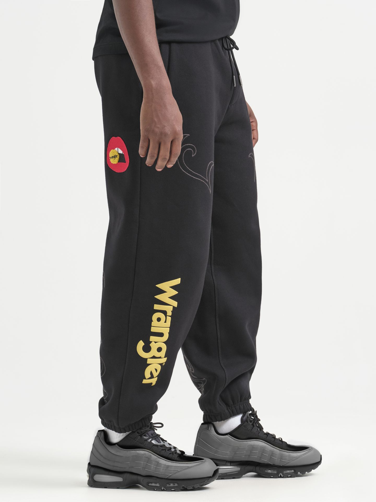 Мужские брюки Wrangler x Avirex Sweatpant, цвет: Чёрный — фото 5