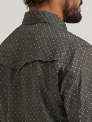 Wrangler All Terrain Gear Men's Performance Print Shirt