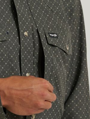 Wrangler All Terrain Gear Men's Performance Print Shirt