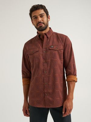 Wrangler All Terrain Gear Men's Live-In Print Shirt in Sepia