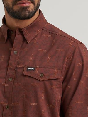 Wrangler All Terrain Gear Men's Live-In Print Shirt in Sepia