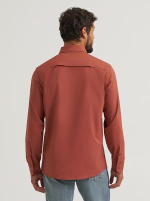 Wrangler All Terrain Gear Men's Live-In Solid Shirt