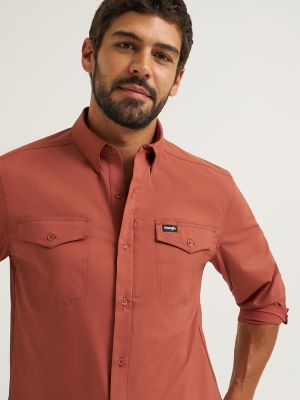 Wrangler All Terrain Gear Men's Live-In Solid Shirt