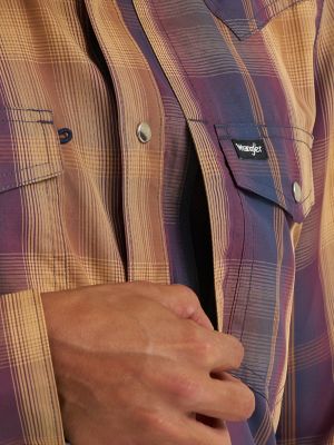 Wrangler All Terrain Gear Men's Performance Plaid Shirt in Blue Ombre alternative view 7