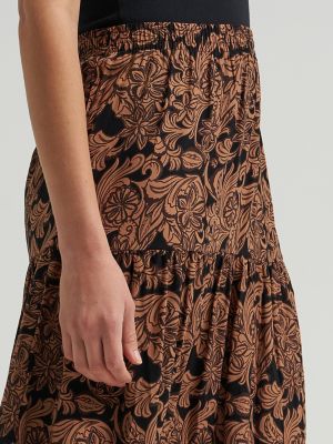 Women's Wrangler Printed Tiered Maxi Skirt in Black alternative view 4