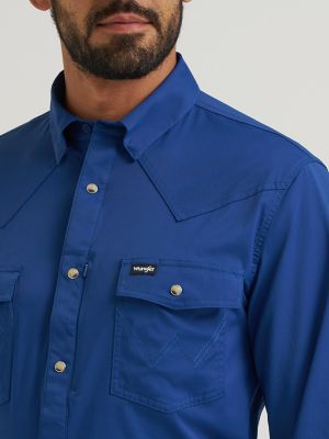 Wrangler All Terrain Gear Men's Technical Shirt in Navy Peony
