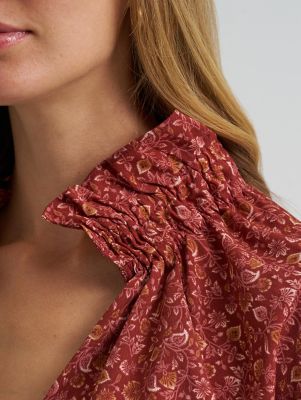 Women's Button Front Princess Blouse