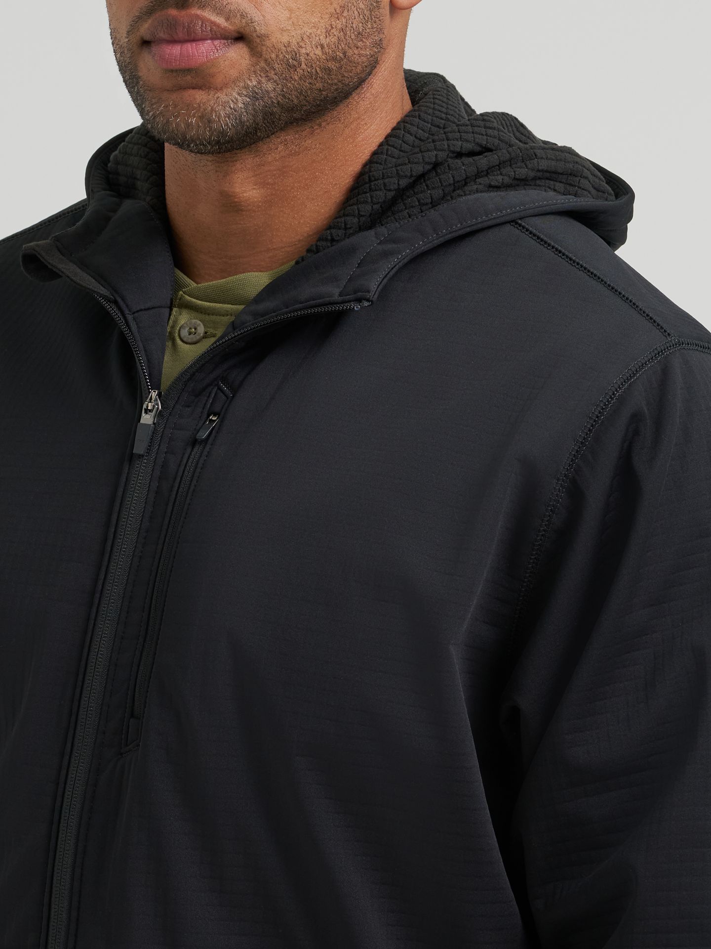 Мужской свитшот Wrangler Riggs Workwear® Technical Hooded Zip, цвет: Угольно-чёрный — фото 4