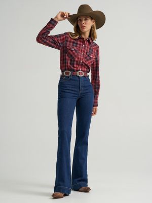 Women's Wrangler Essential Western Snap Shirt in Port alternative view 2