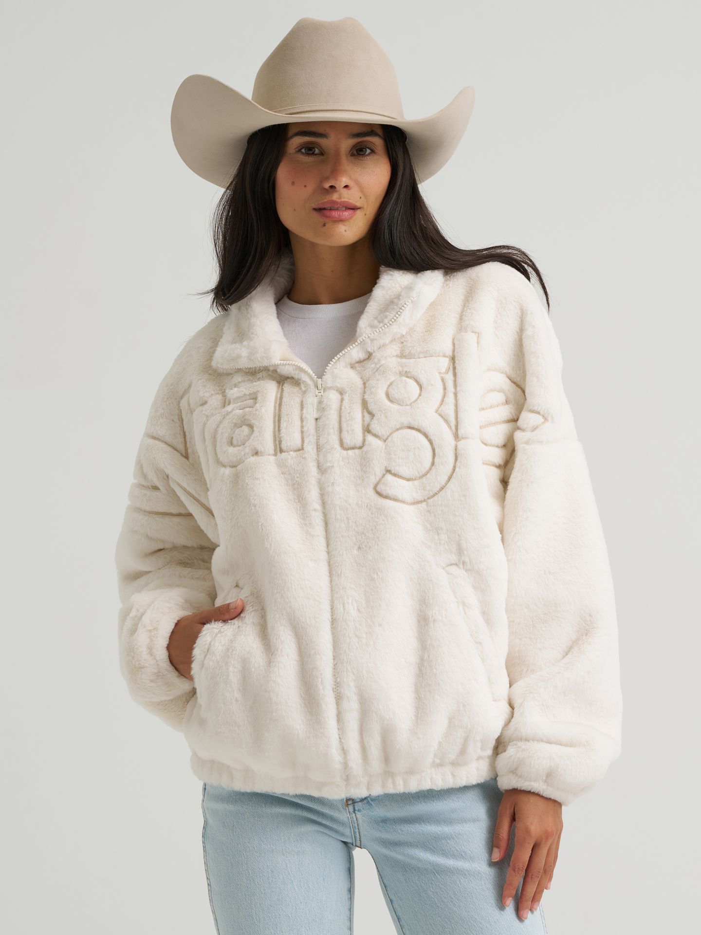 Женская куртка Wrangler Open Range Faux Fur, цвет: Белый — фото 2