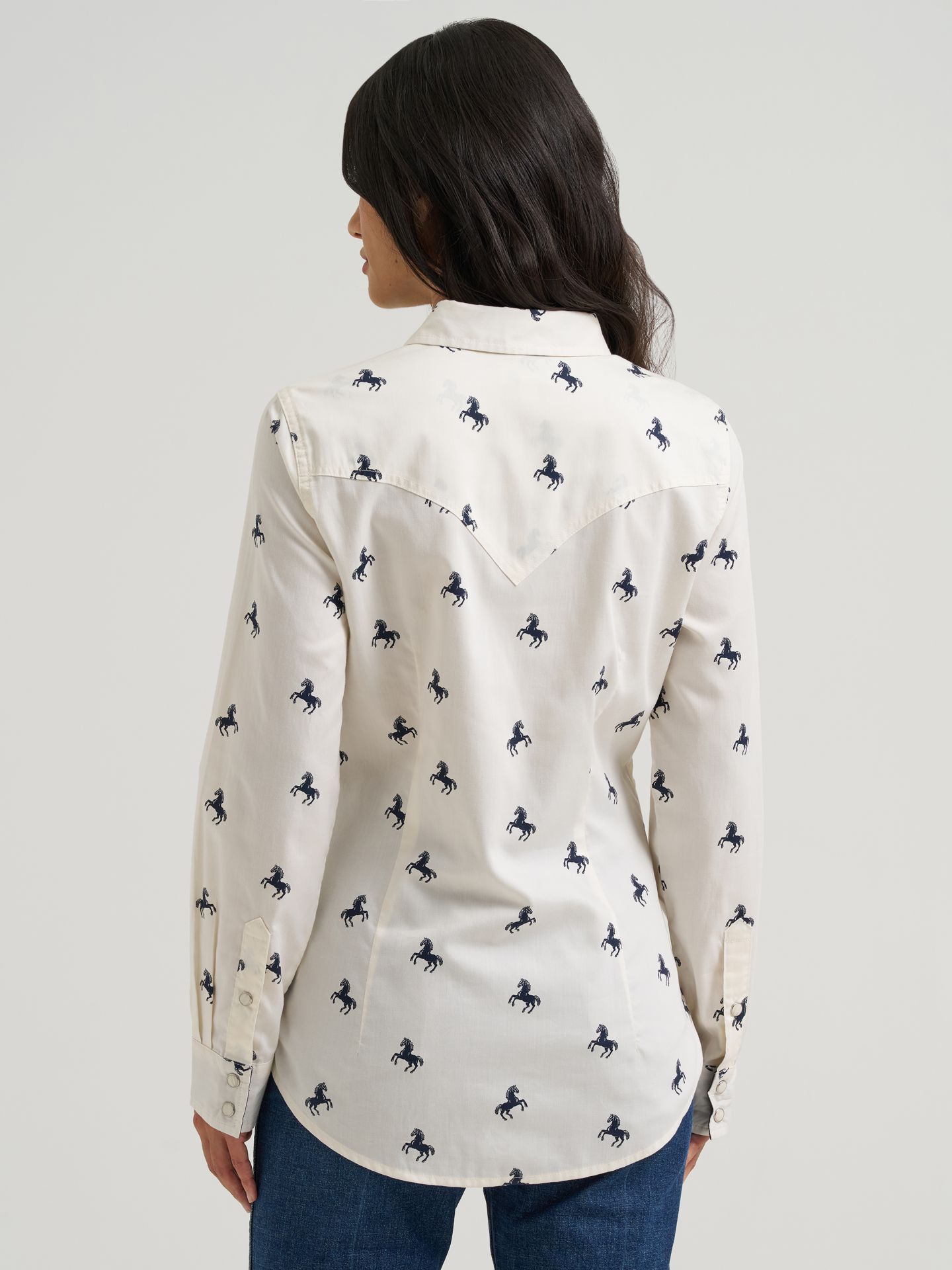 Женская рубашка Wrangler Olivia Western Slim Snap, цвет: Костяной — фото 4