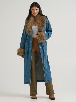 Lainey Wilson x Wrangler Trench Coat in Denim