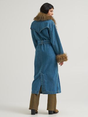 Lainey Wilson x Wrangler Trench Coat in Denim