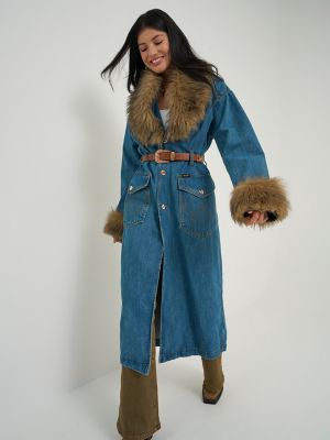 Lainey Wilson x Wrangler Trench Coat in Denim
