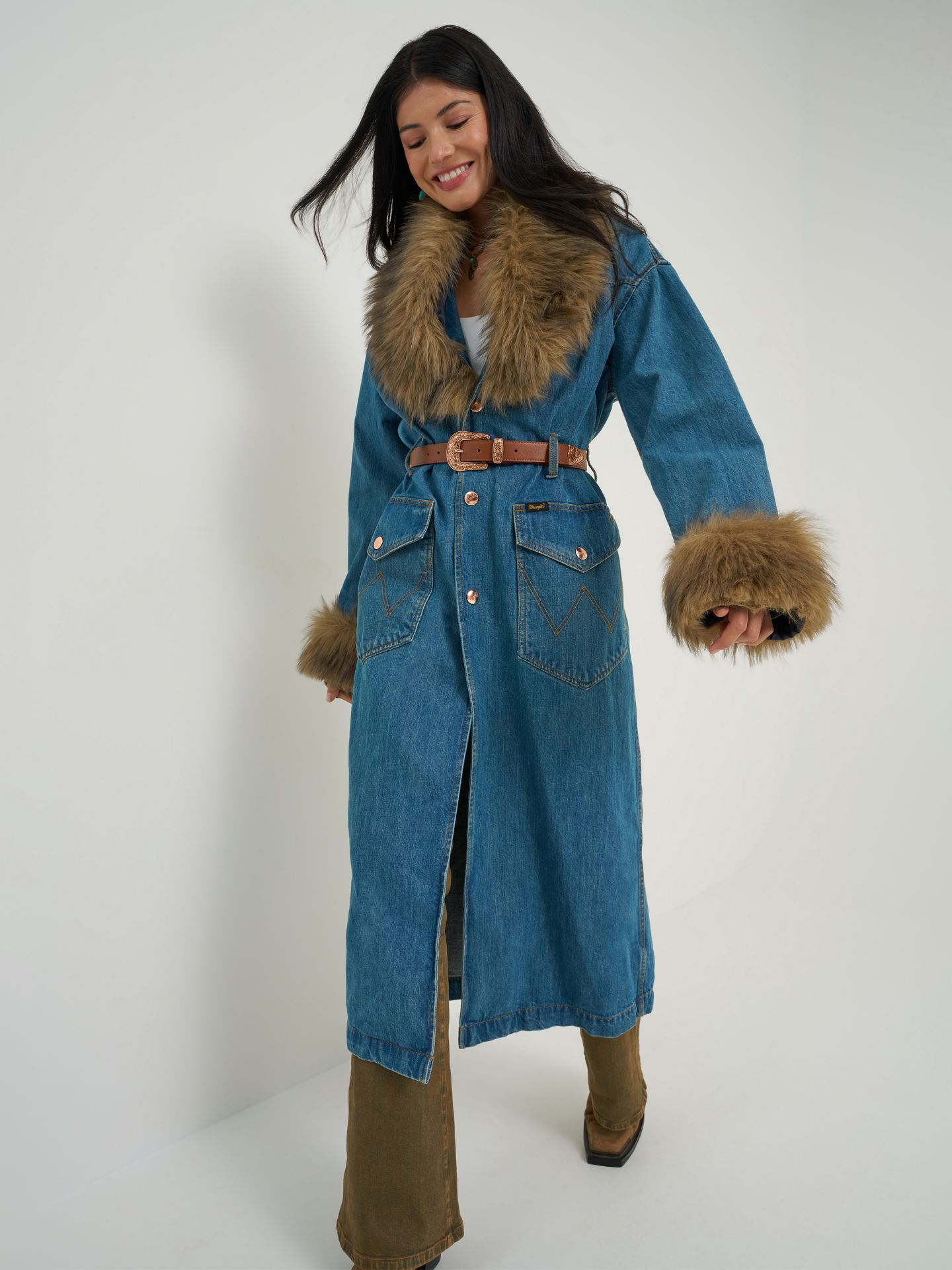 Женские пальто Lainey Wilson x Wrangler Trench, цвет: Джинсовый — фото 5
