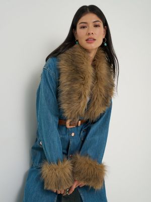 Lainey Wilson x Wrangler Trench Coat in Denim