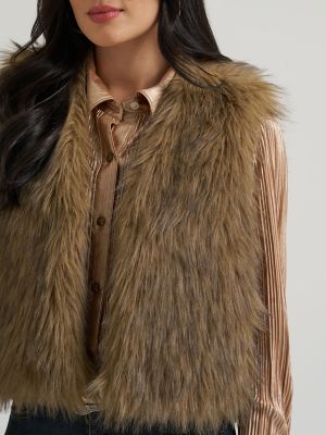 Lainey Wilson x Wrangler Faux Fur Vest in Brown