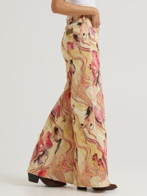 Wrangler x Lainey Wilson Horse Cheeky Wide Leg Jean in Marbled