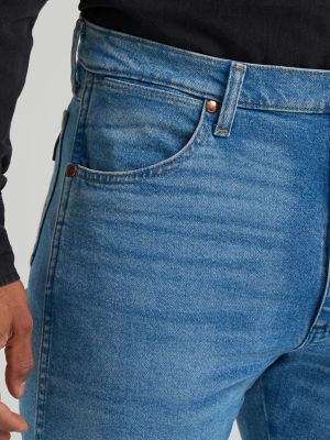 Wrangler&reg; Cowboy Cut&reg; Original Fit Vintage Wash Jean in Mid Blue