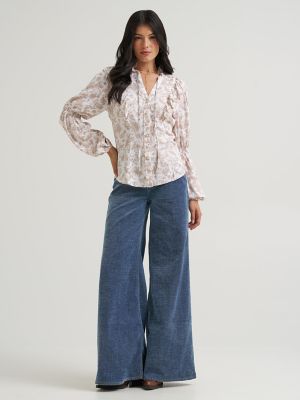 Lainey Wilson x Wrangler Folk Floral Blouse in Folk Floral