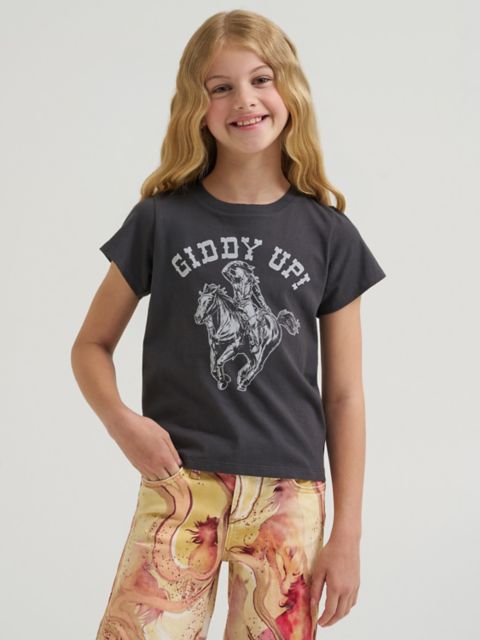 Детские футболки Wrangler Girl's Lainey Wilson x Wrangler Giddy Up Tee