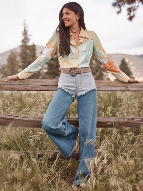 Женские джинсы Wrangler Lainey Wilson x Wrangler Pieced Chaps Cheeky Wide Leg Jean