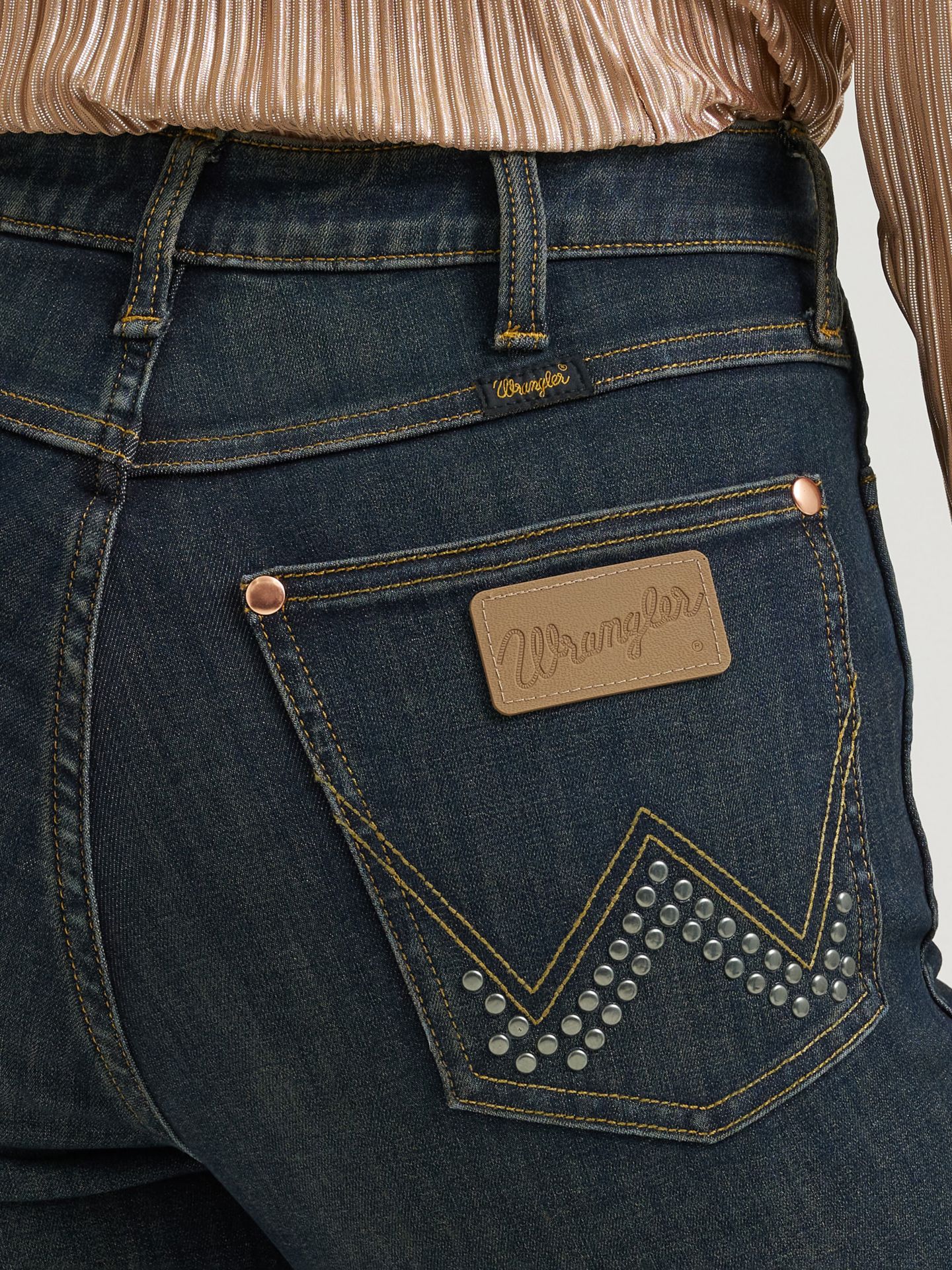 Женские ботинки Lainey Wilson x Wrangler Studded Boot Huggers, цвет: Тёмный джинсовый — фото 7