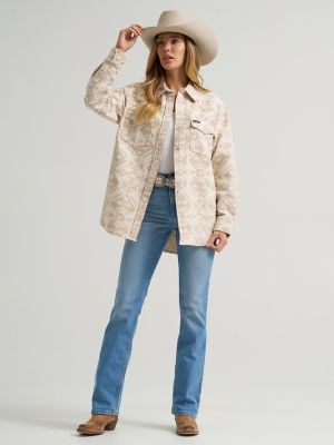 Women's Wrangler Boyfriend Western Snap Shirt in Cream