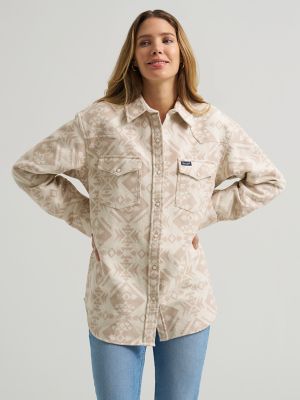 Women's Wrangler Boyfriend Western Snap Shirt in Cream