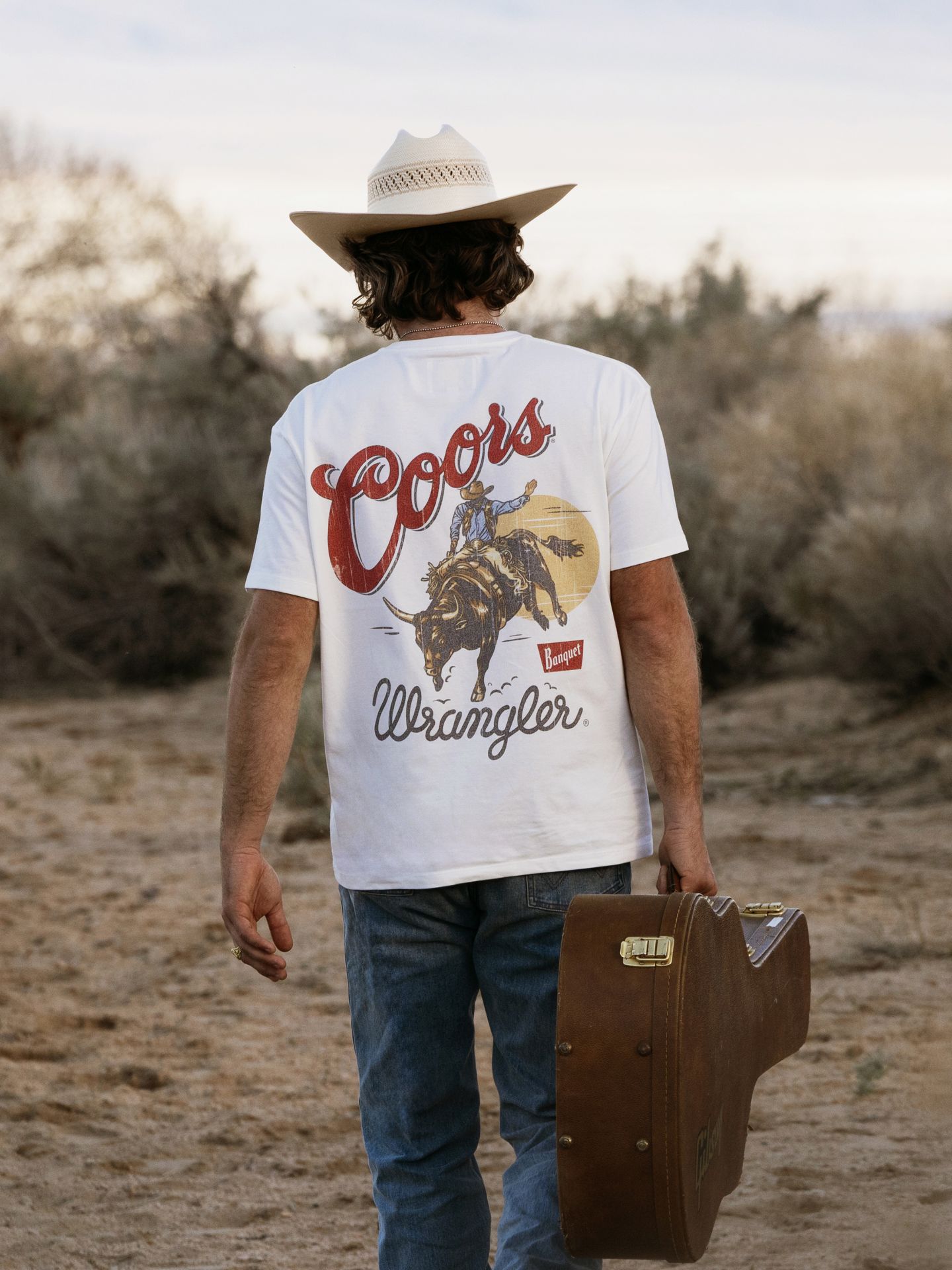Футболка Wrangler x Coors Faded, цвет: Зефирный — фото 1