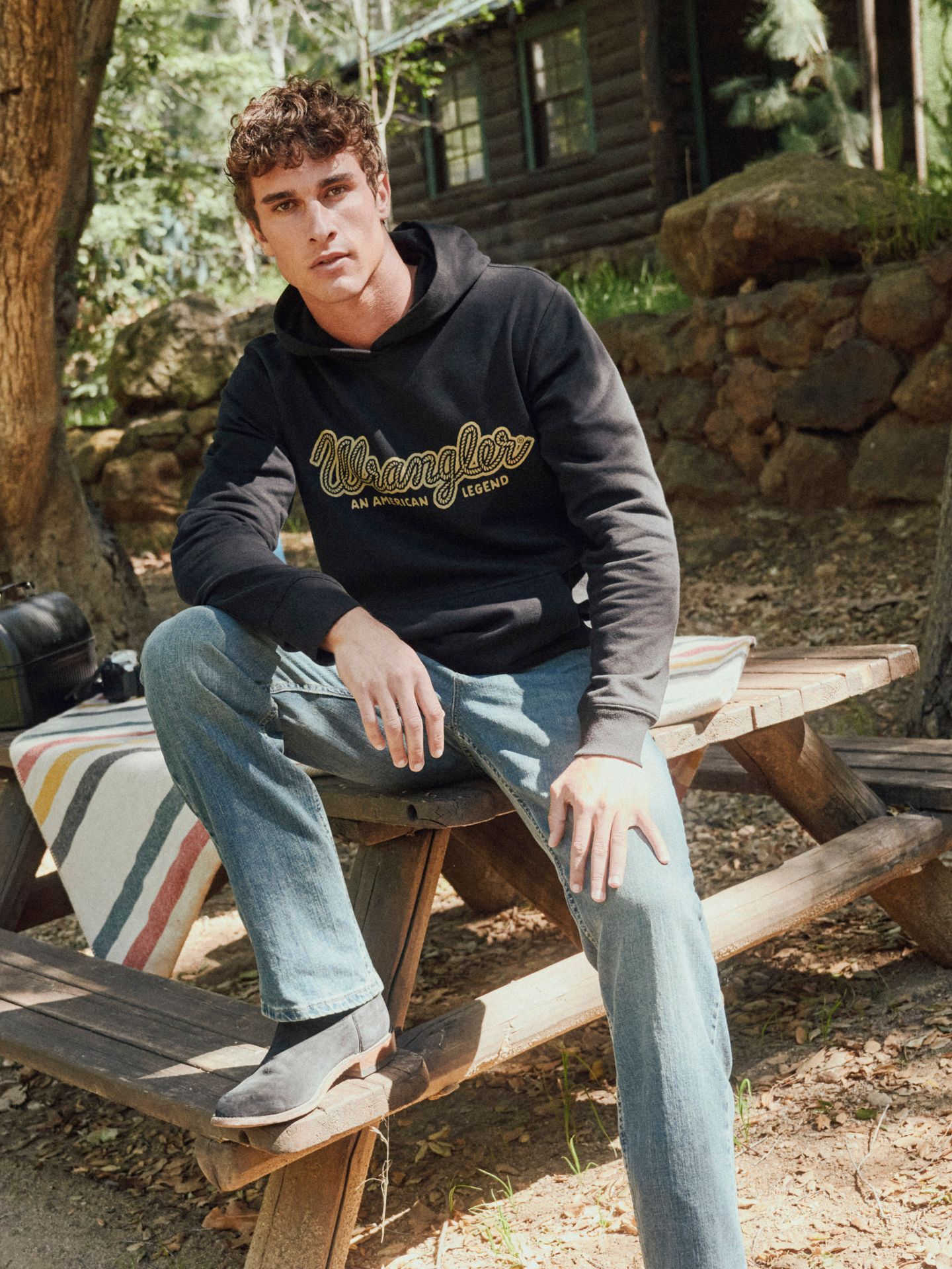 Мужское худи Wrangler Legacy Script с принтом, цвет: Чёрный — фото 1