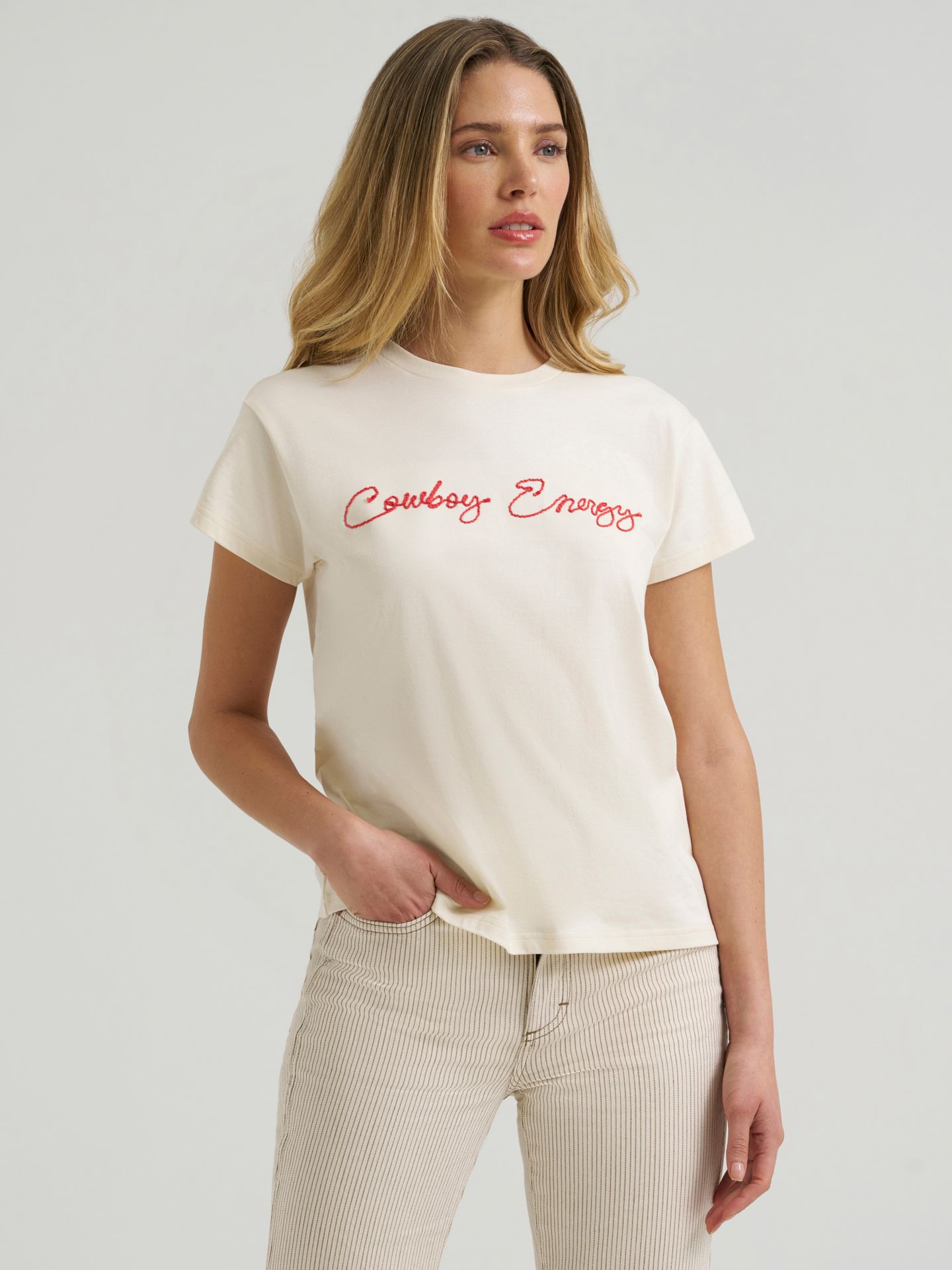 Женская футболка Wrangler Cowboy Energy Retro Reg Graphic, цвет: Состаренный белый — фото 2