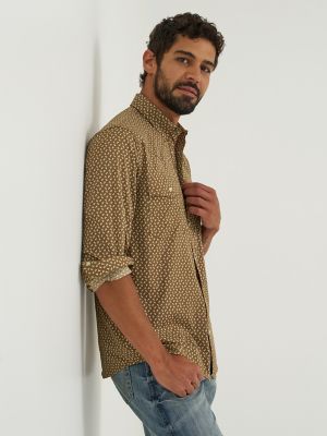 Wrangler All Terrain Gear Men's Technical Shirt in Kangaroo