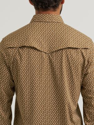 Wrangler All Terrain Gear Men's Technical Shirt in Kangaroo
