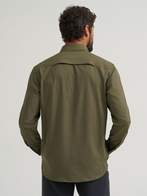 Wrangler All Terrain Gear Men's Live-In Solid Shirt in Olive Night alternative view 3