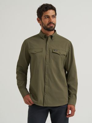 Wrangler All Terrain Gear Men's Live-In Solid Shirt
