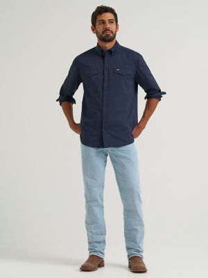 Wrangler All Terrain Gear Men's Live-In Solid Shirt in Dark Sapphire alternative view