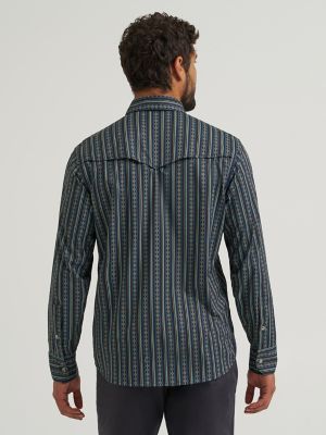 Wrangler All Terrain Gear Men's Technical Shirt in Dark Sapphire