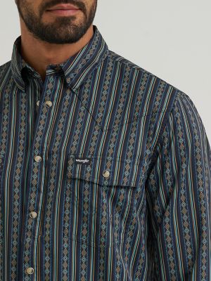 Wrangler All Terrain Gear Men's Technical Shirt in Dark Sapphire