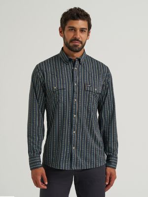 Wrangler All Terrain Gear Men's Technical Shirt in Dark Sapphire