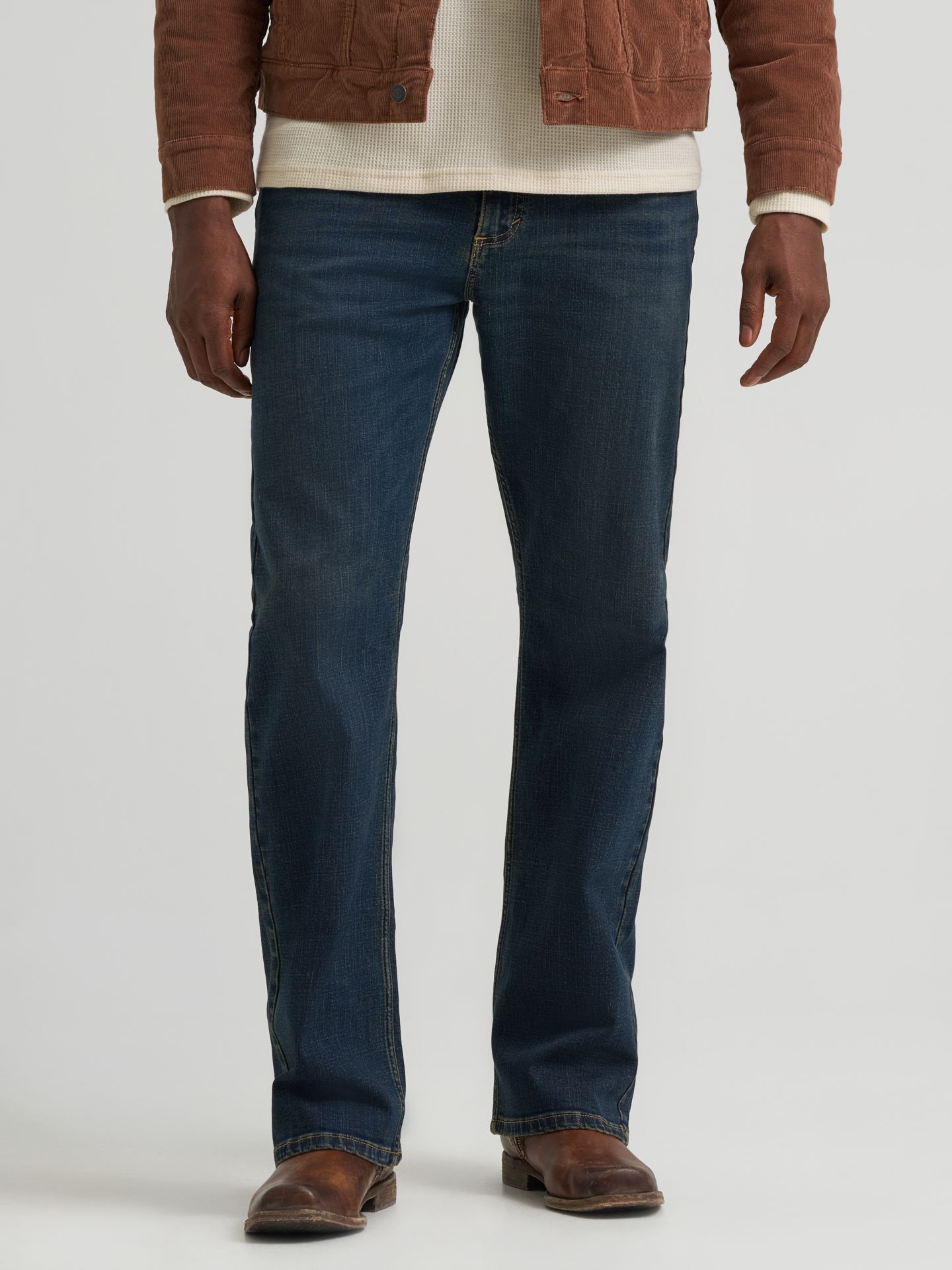 Мужские джинсы Wrangler Relaxed Bootcut Jean, цвет: Тёмно-синий — фото 4